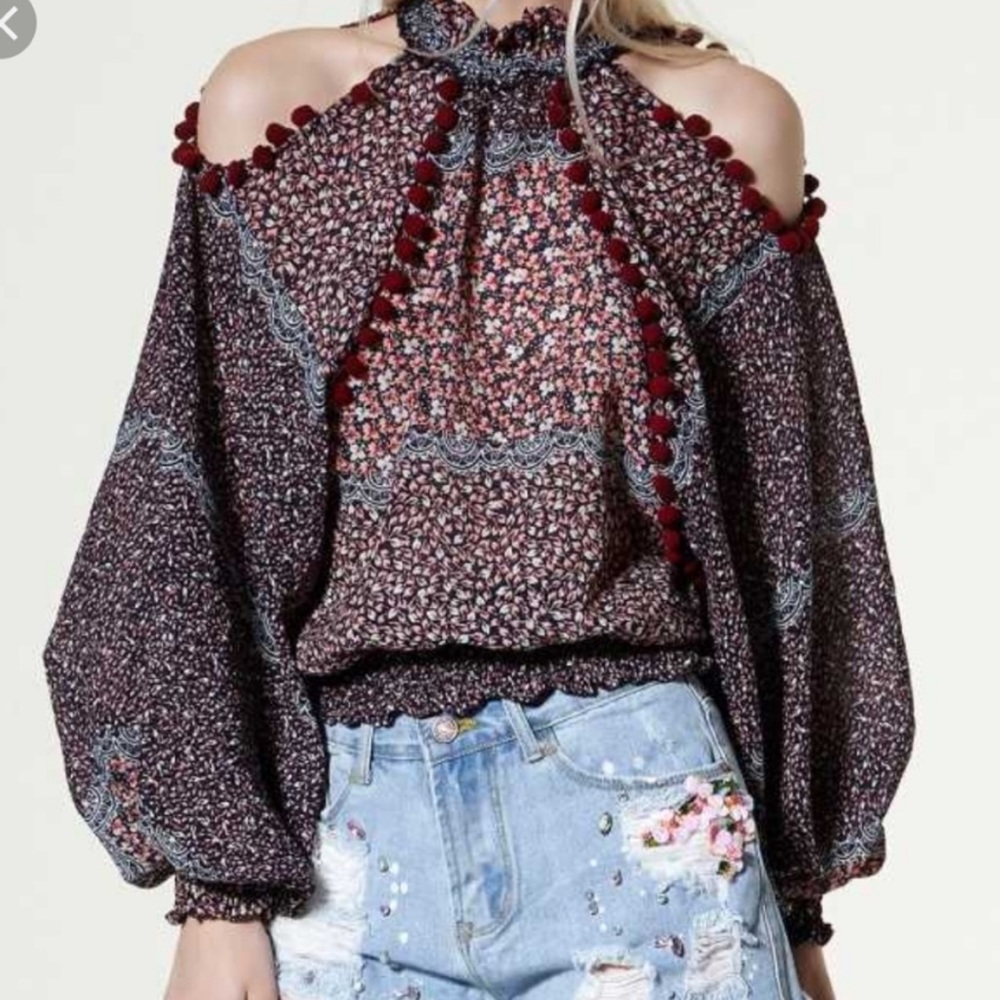 Storets pom pom cut out shpulder top
